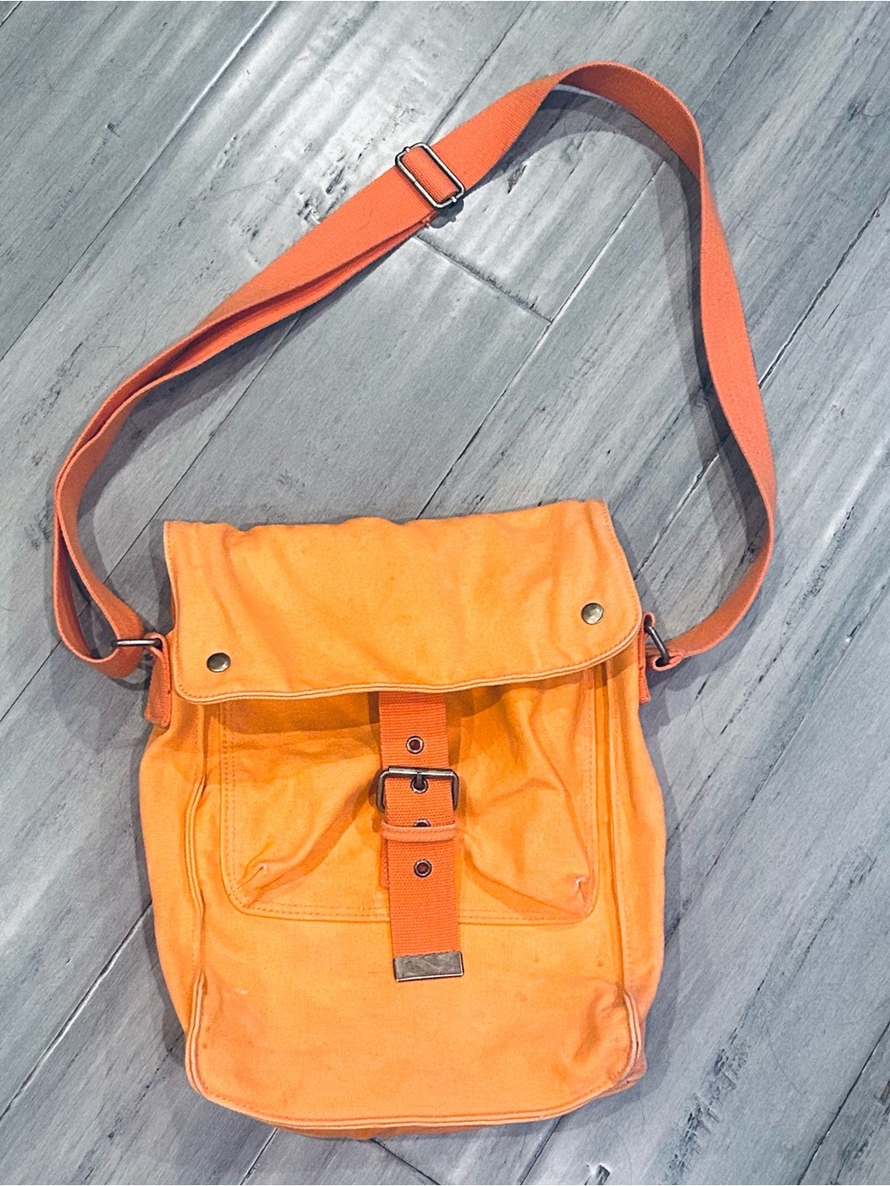 Banana Republic Canvas Crossbody/Messenger Bag